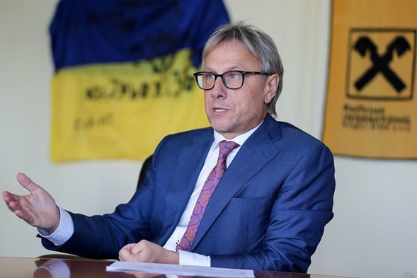 Volodymyr Lavrenchuk Re Elected As Board Chairman In Raiffeisen Bank Aval